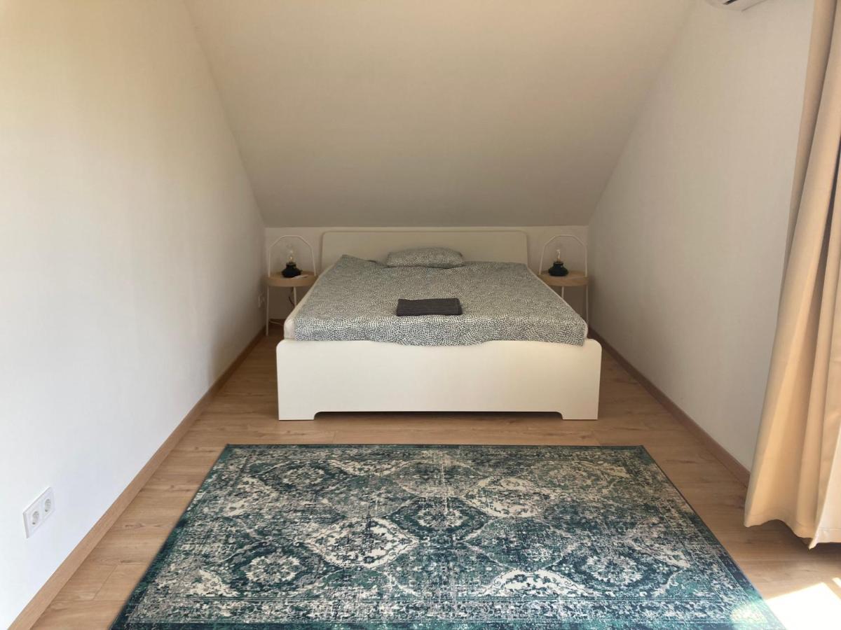 Karadi Apartman Zanka Luaran gambar